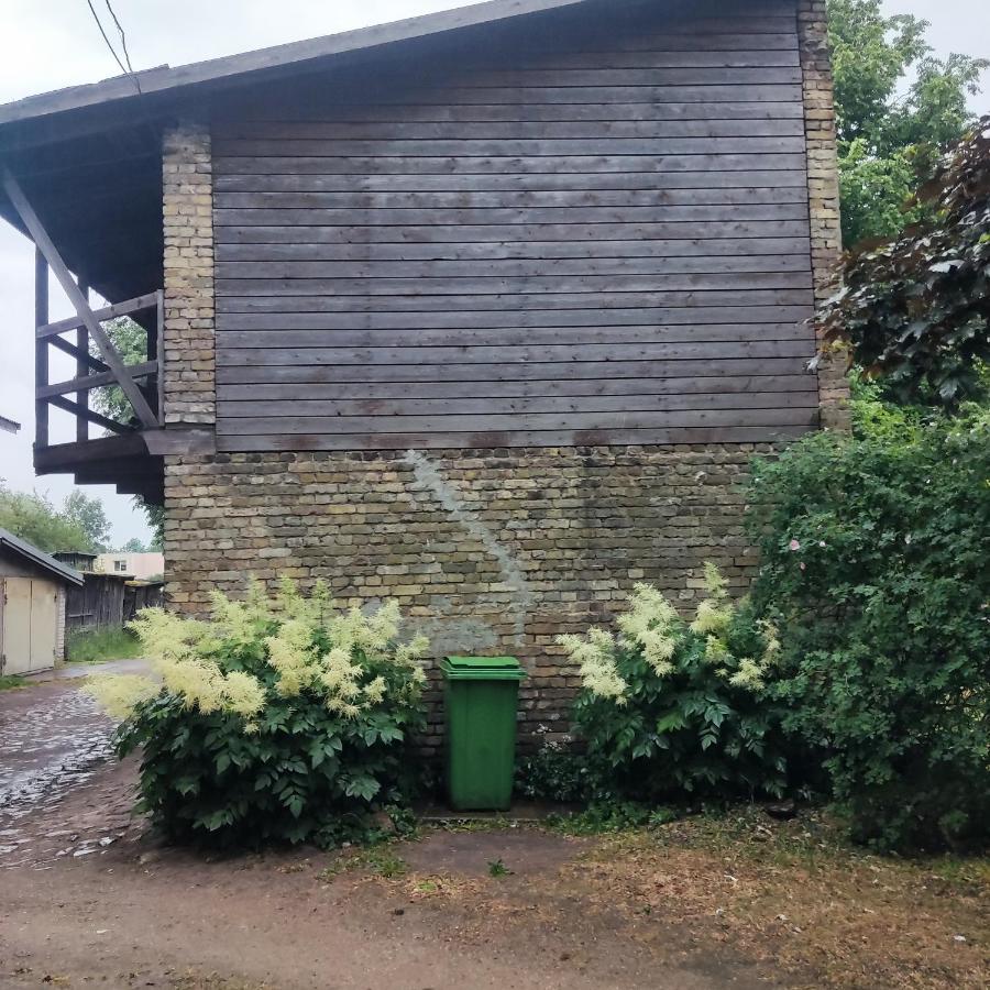 Ventspils Apartamenti Pie Ratslaukuma Ngoại thất bức ảnh